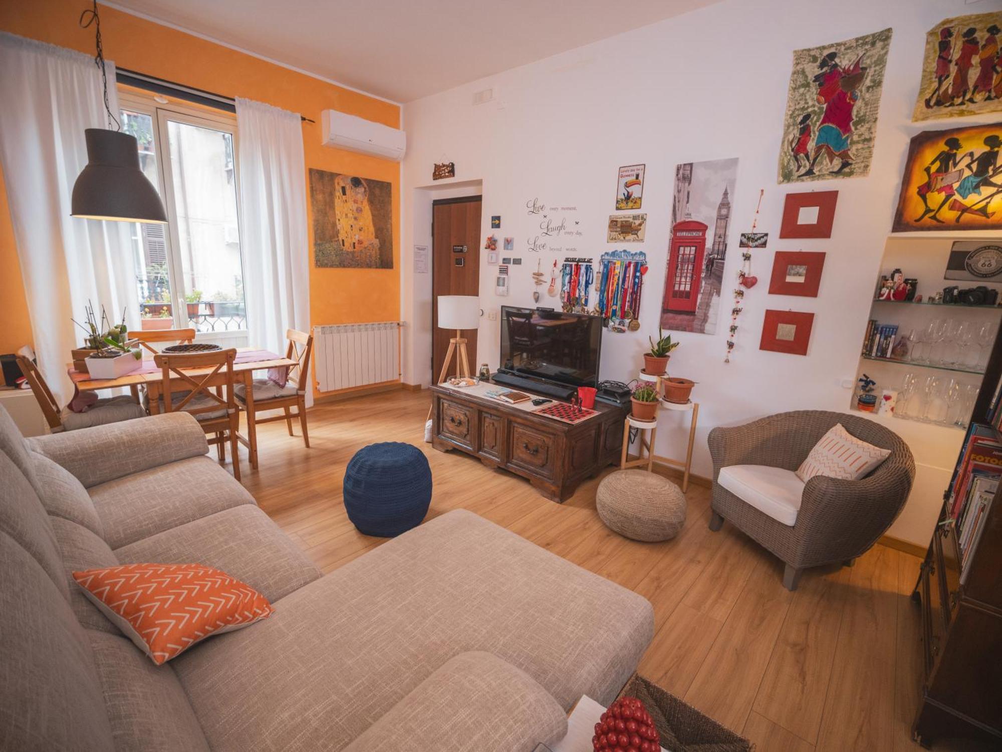 Itiseasy Palermo 1 E 2 Private Apartments, Palermo